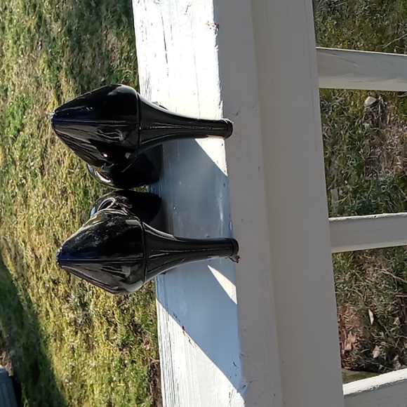 Vegan Patent leather heels - Picture 6 of 6